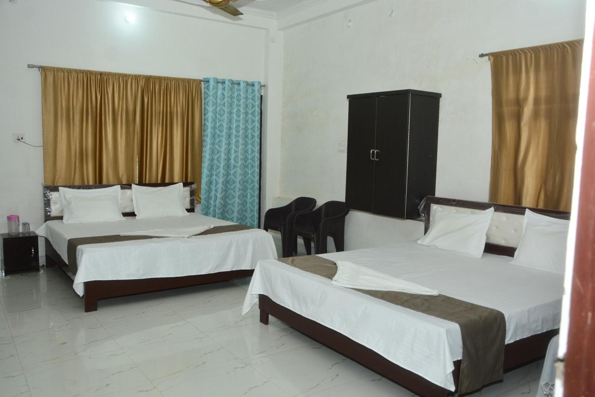 Hotel Chandrasha Villa Ayodhya Dham Ram Mandir 600 Meter エクステリア 写真