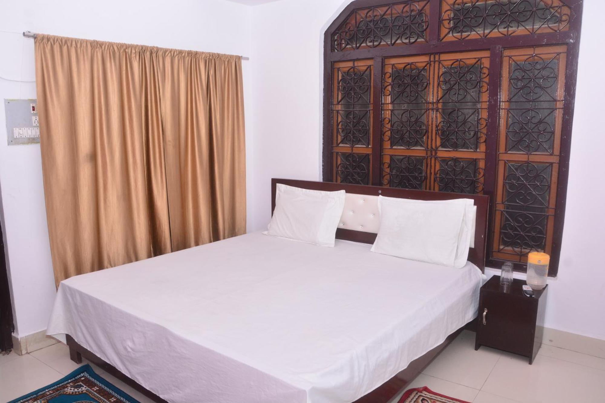 Hotel Chandrasha Villa Ayodhya Dham Ram Mandir 600 Meter エクステリア 写真