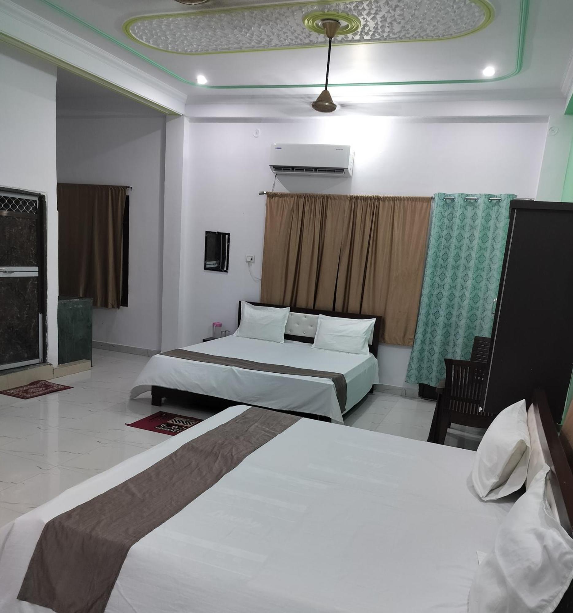 Hotel Chandrasha Villa Ayodhya Dham Ram Mandir 600 Meter エクステリア 写真